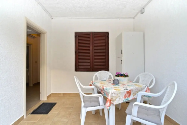Apartment 167