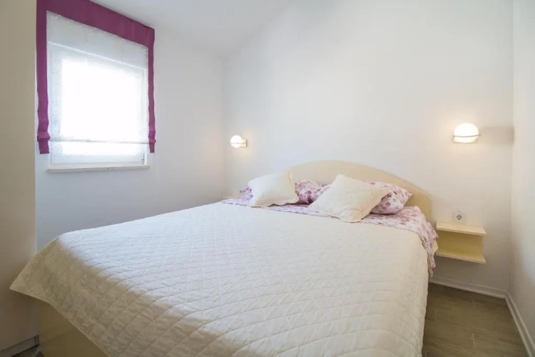 1 Bedroom Deluxe Apartment