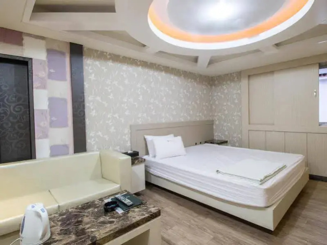 Jeongseong Hotel