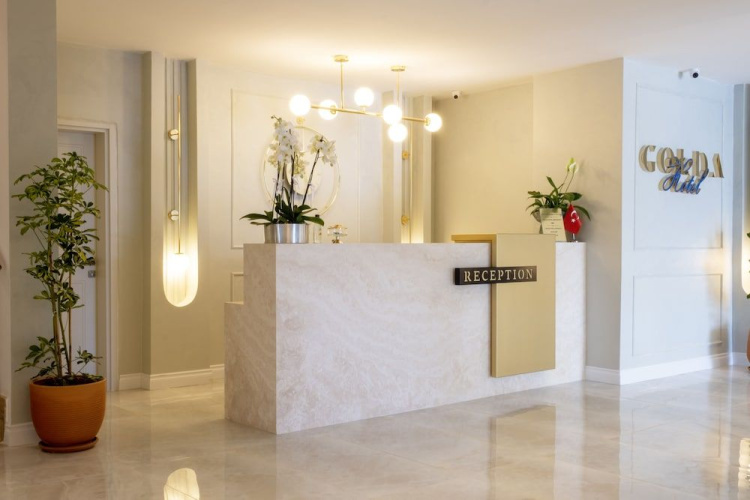 Golda Hotel