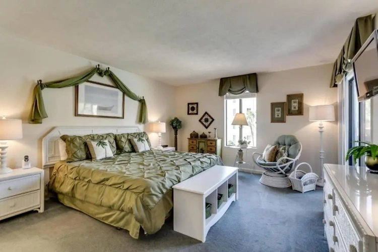 2 Bedrooms Apartment