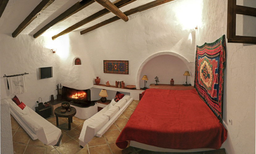 Ampelos Estate - The Studio