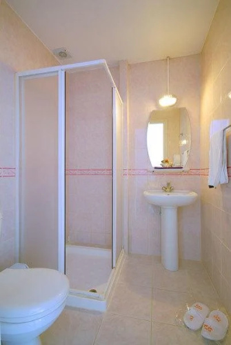Yuva Hotel