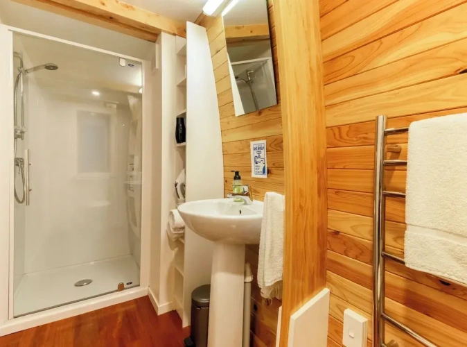 1 Bedroom Luxury Chalet