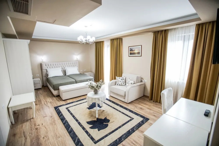 Hotel Borova