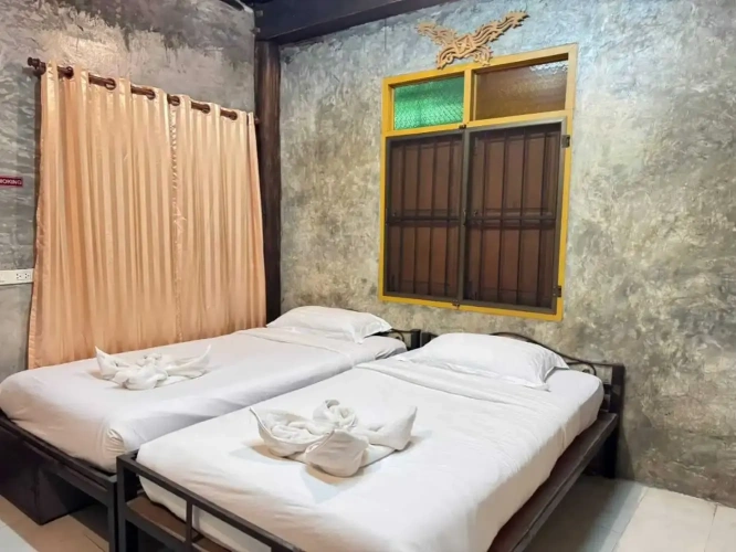 Standard Twin room