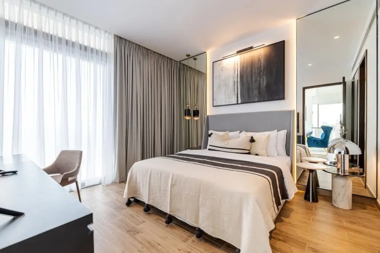 2 Bedrooms Superior Apartment with balcony and with lake view