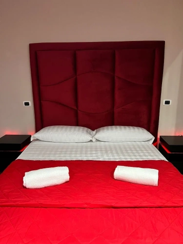Deluxe Triple room with courtyard view