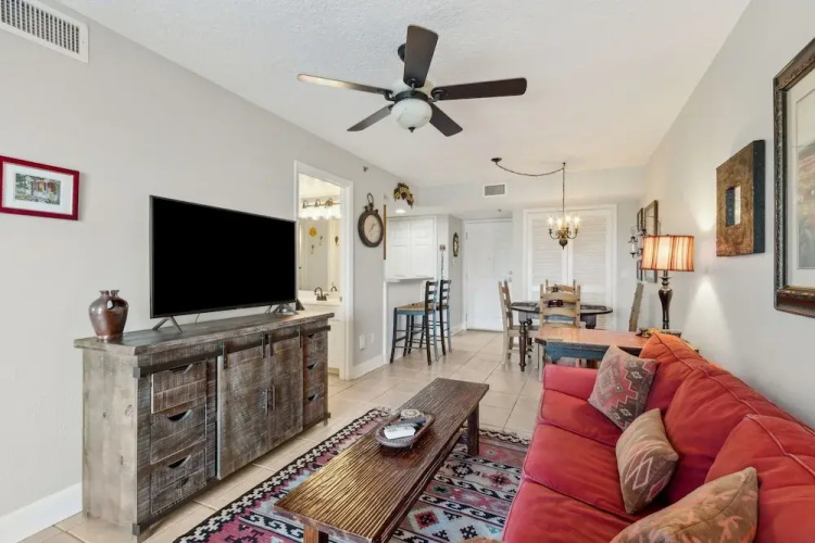 Vintage Ocean View Paradise - 1BR - Beachfront
