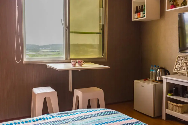 Hengchun Small Room 16