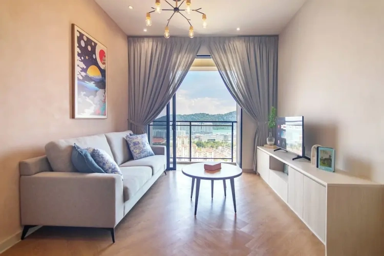 1 Bedroom Deluxe Apartment with balcony and with city view