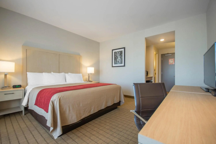 Comfort Inn & Suites