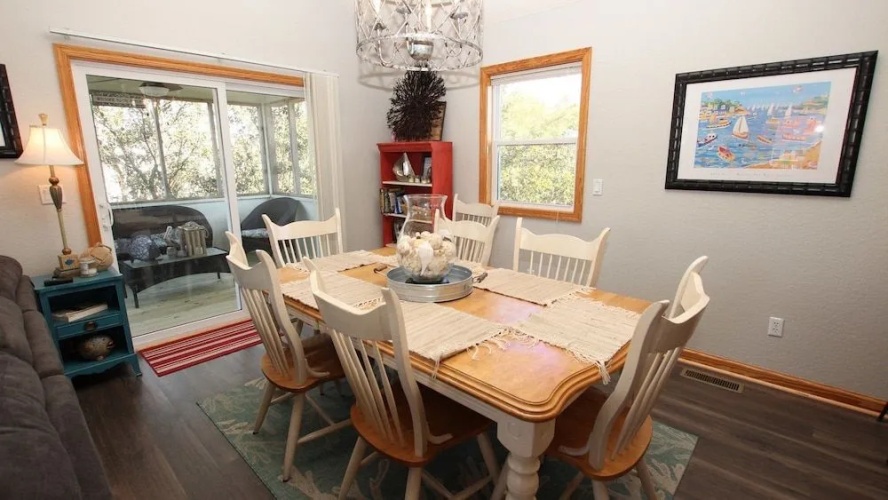 Black Dog - 5 Br Home