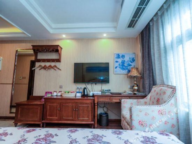 Standard Double room with lake view