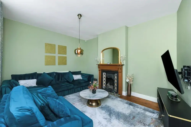 Tealby House