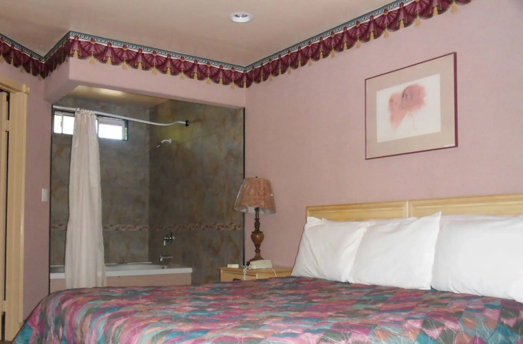Stardust Inn