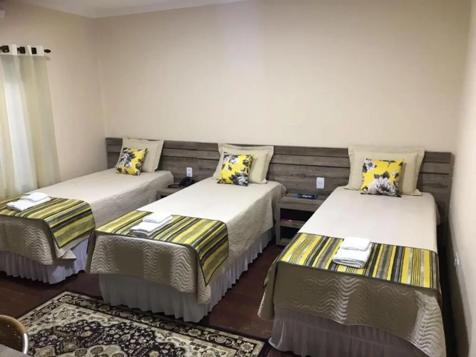Standard Triple room