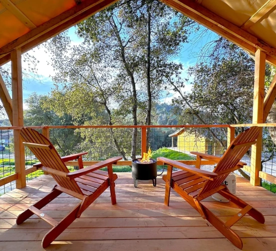 Tent with garden view