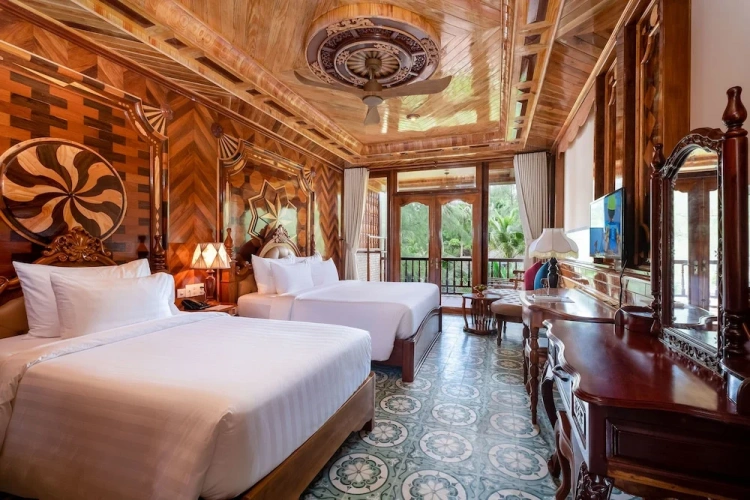 Deluxe Twin room with balcony and with partial ocean view