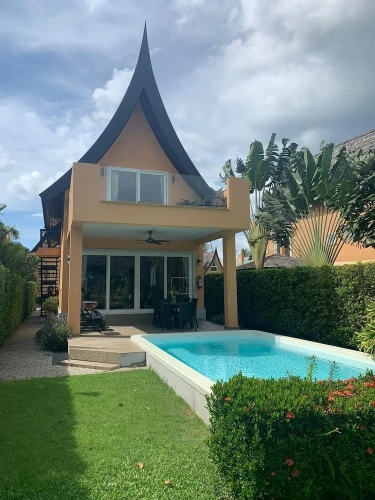 3 Bedrooms Villa