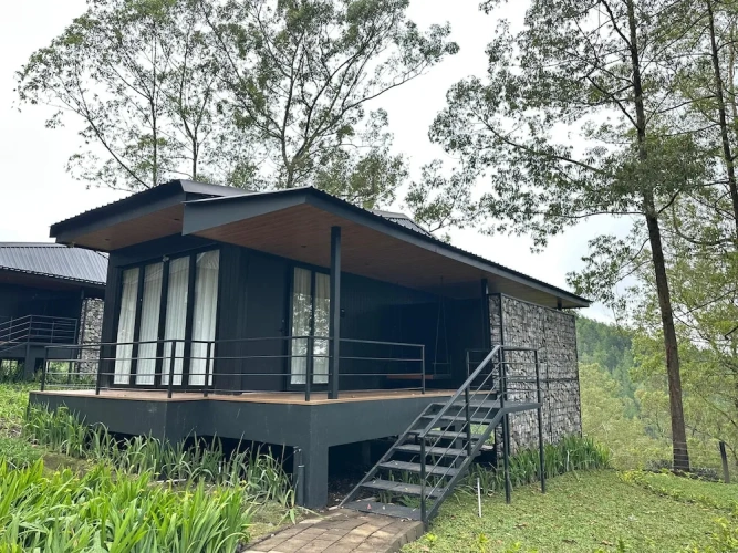 Suite with balcony and with view