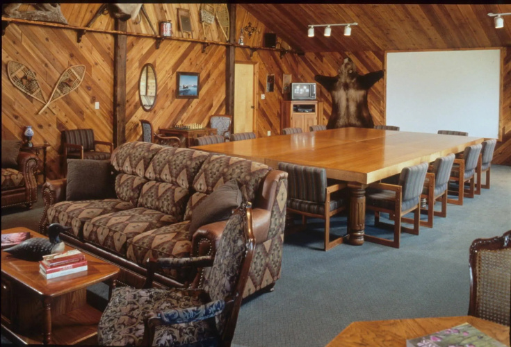 Inconnu Lodge