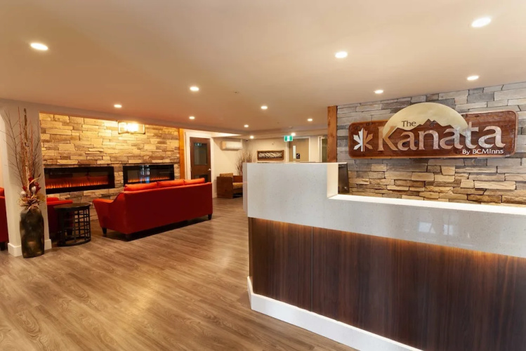Super 8 Invermere