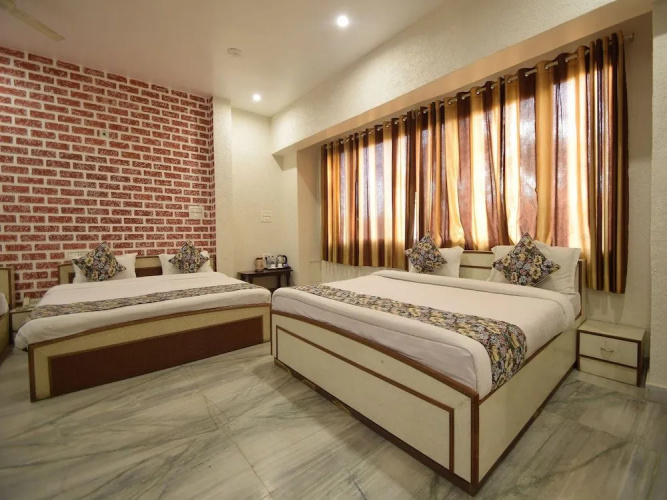 Oyo 30226 Hotel Darshan Palace