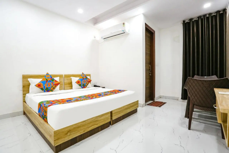Hotel Silver Crown