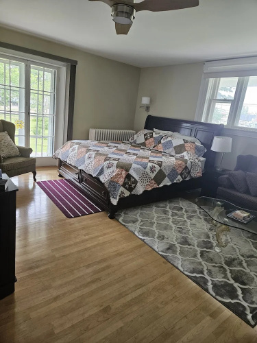 Sunflower Guest Suites