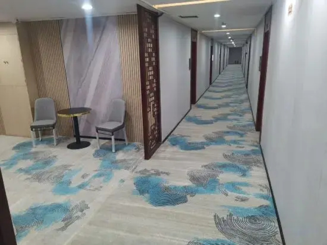 Huilong Hotel