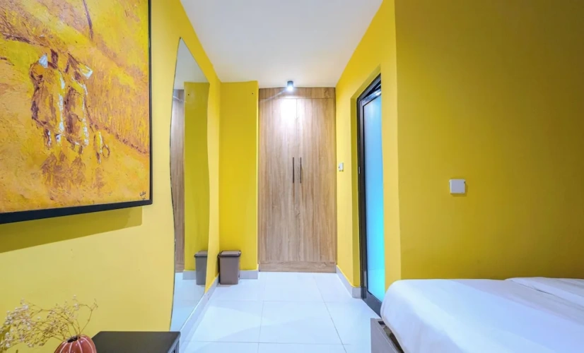 1 Bedroom Business Apartment with balcony and with ocean view