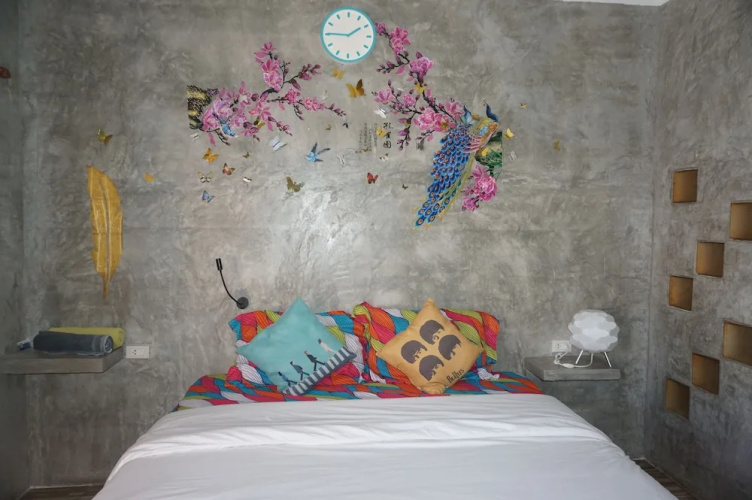 Tummi House