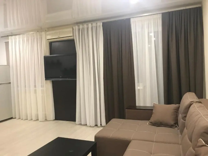 Deluxe Studio