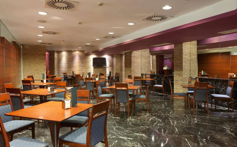 Olympia Hotel Events & Spa photo 39