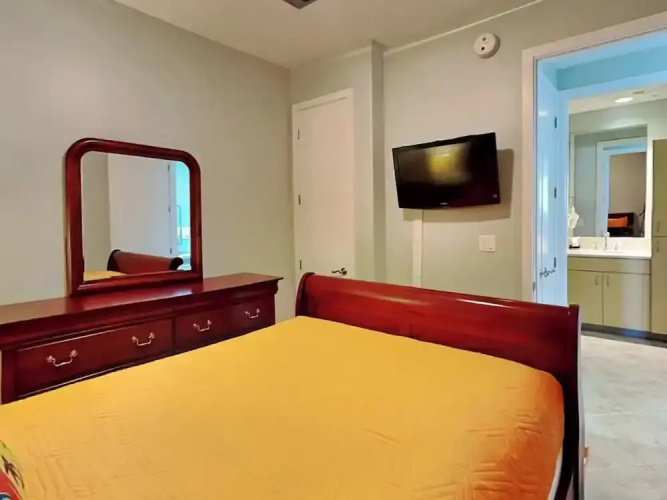 Low Tides by Ryson Vacation Rentals