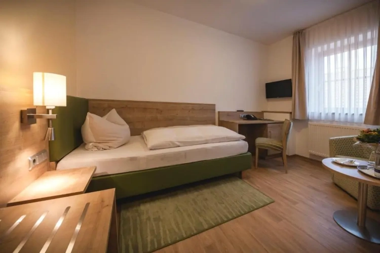 Standard Double room with view