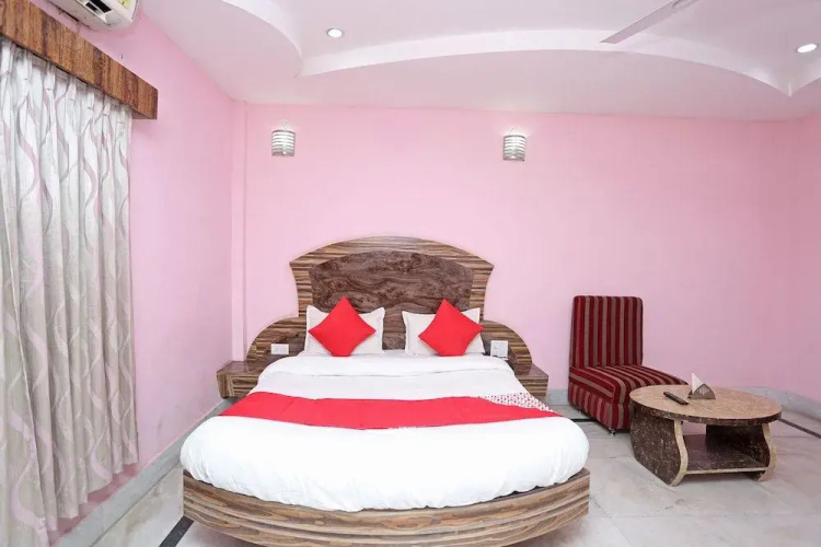 OYO Flagship 44549 Hotel Benjamin