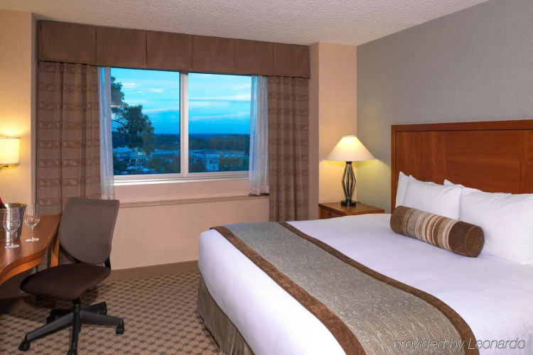 the Alloy King of Prussia - a DoubleTree by Hilton photo 8