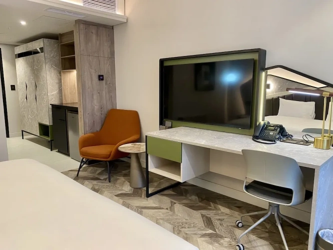 1 Bedroom Deluxe Double room with city view