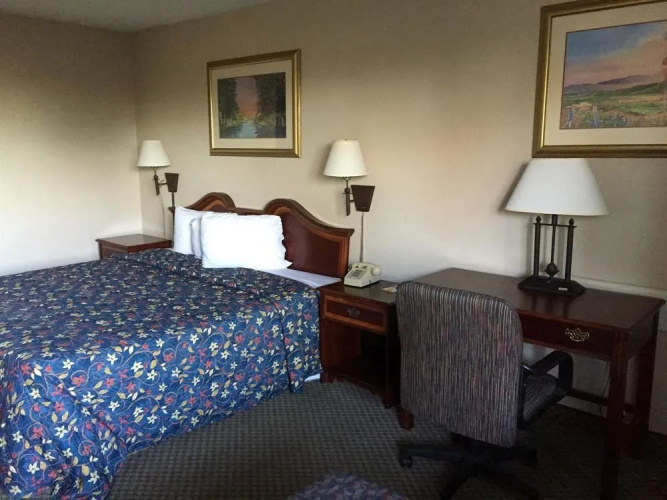 Days Inn Macon North
