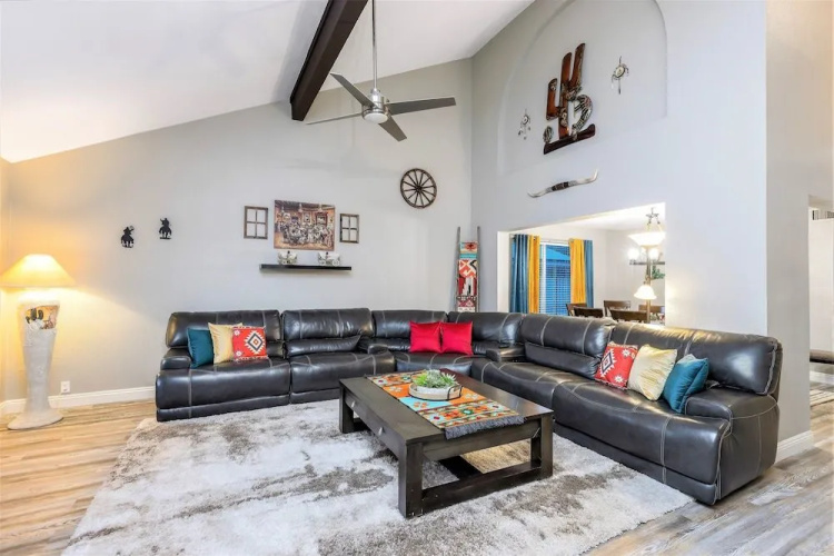 Rusty Spur by BlueBarrel Homes