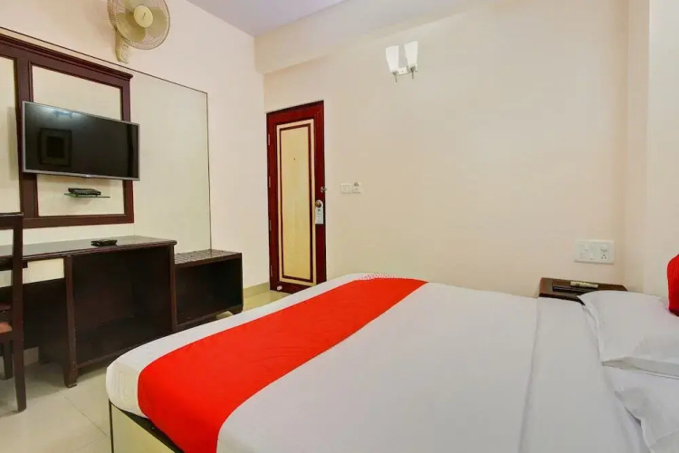 Pai Vaibhav Hotel
