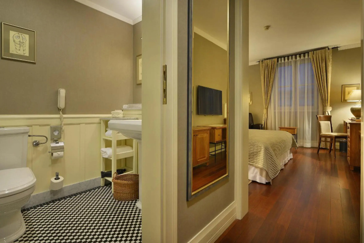 Marrol's Boutique Hotel