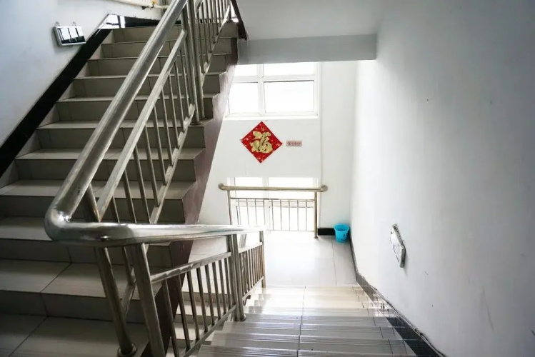 Yaju Guo'an Hotel