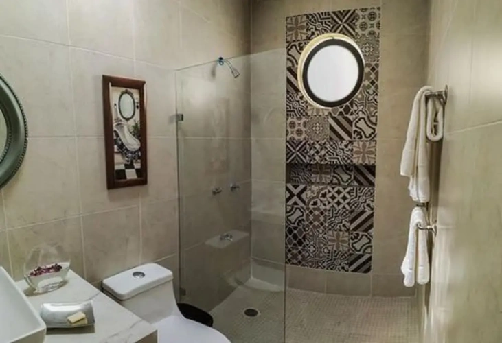 Quadruple Suite