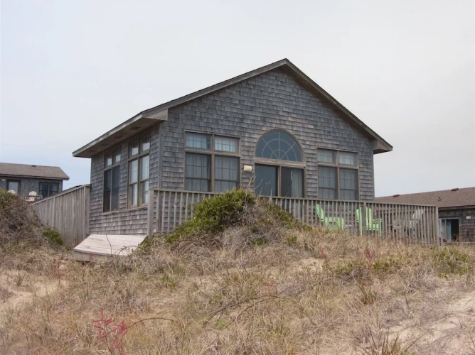 3 Bedrooms Cottage