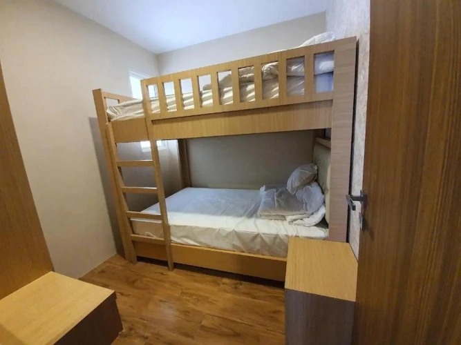 3 Bedrooms Apartment