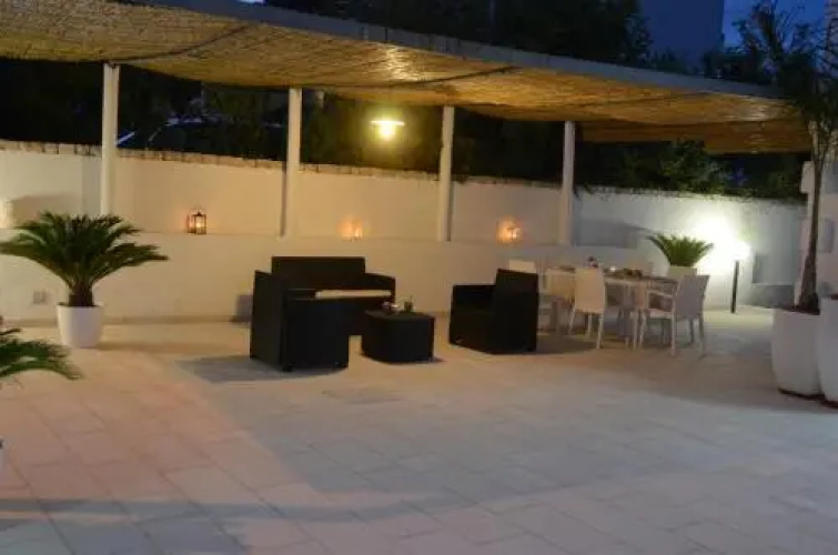 Leca's House