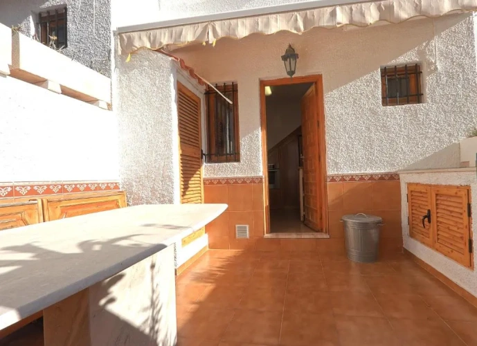 3 Bedrooms Apartment